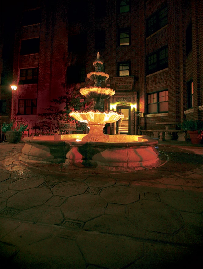 Plaza Apartment Center Image 10