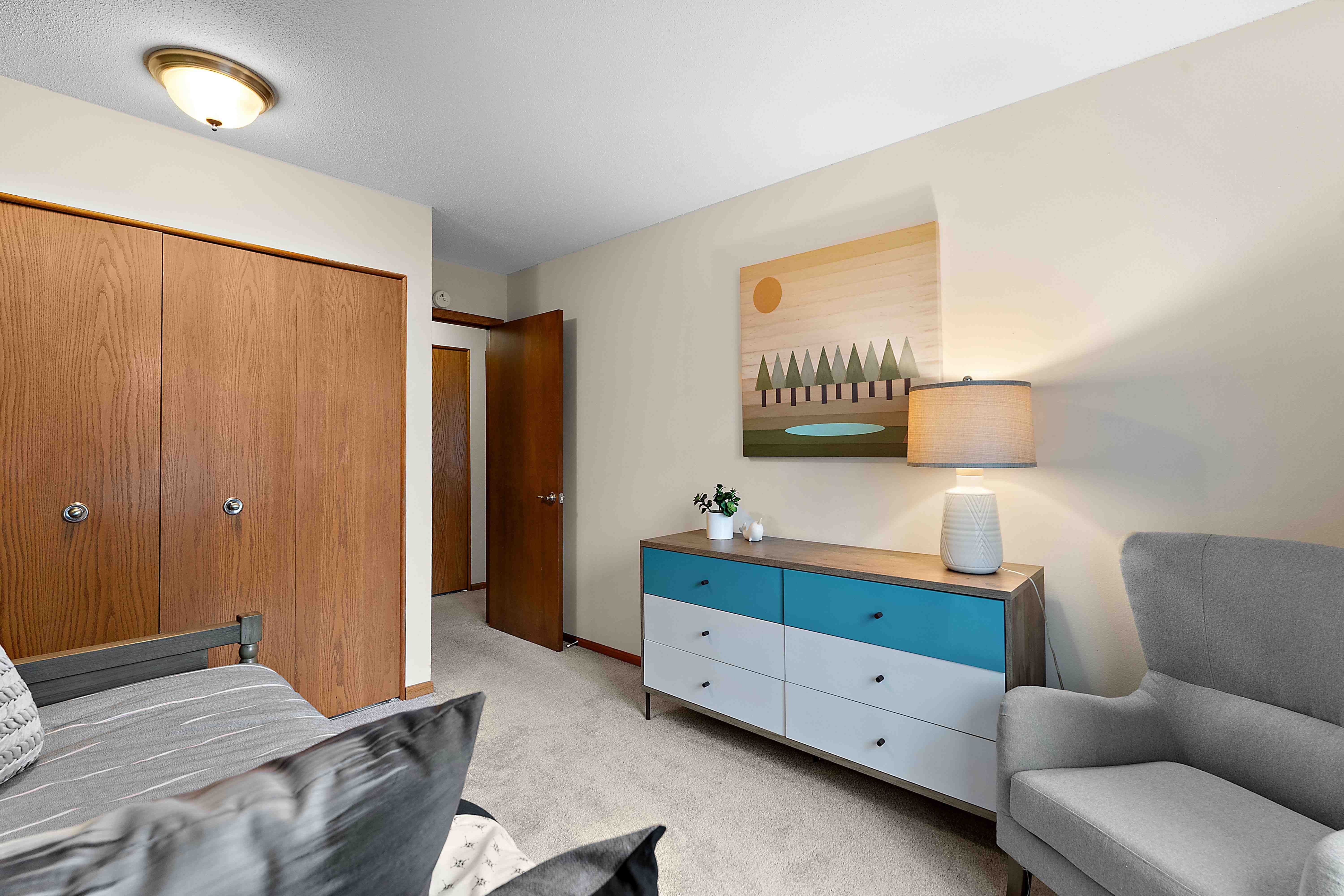 Lancaster Village Apartments Image 20
