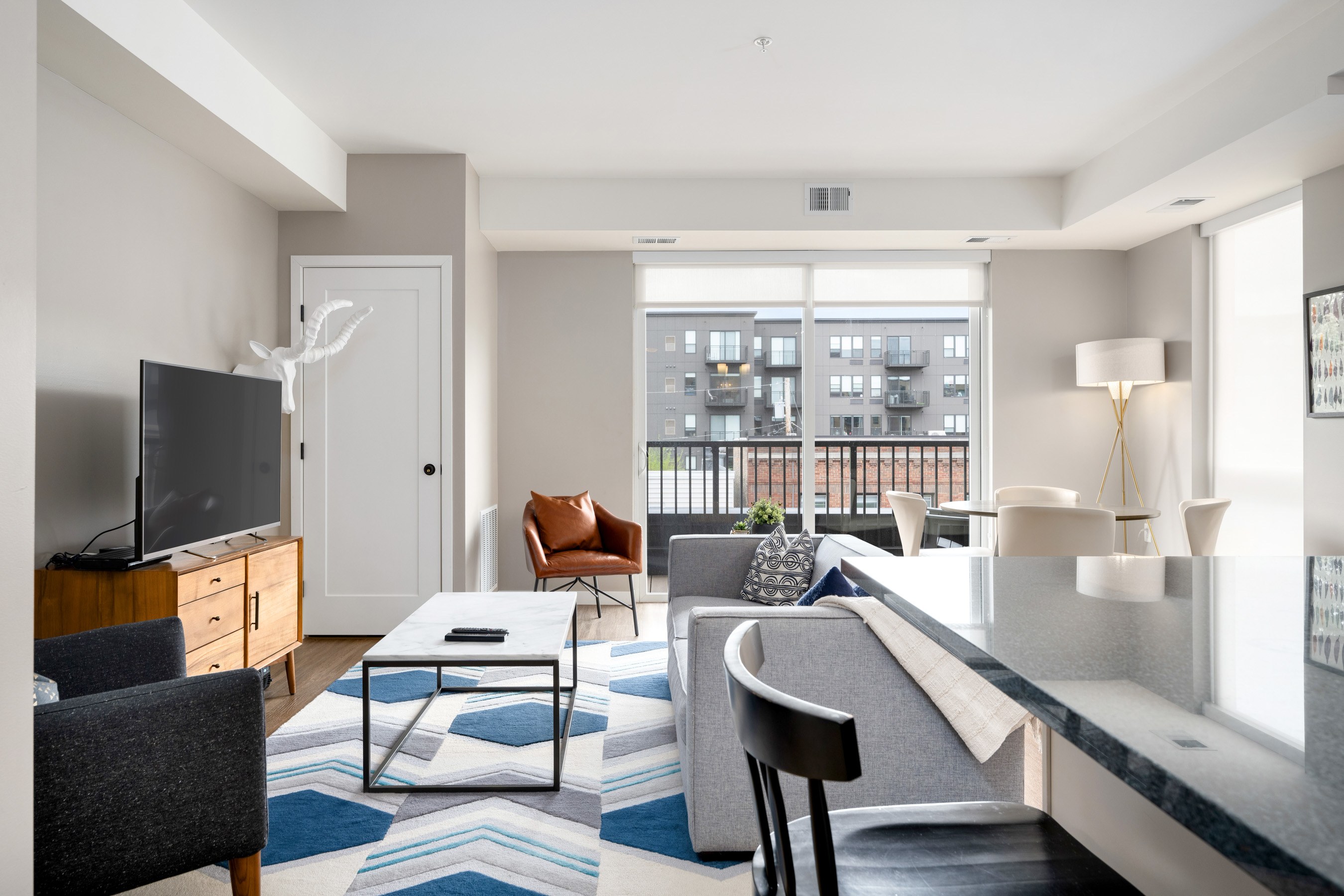 Vintage on Selby Image 34