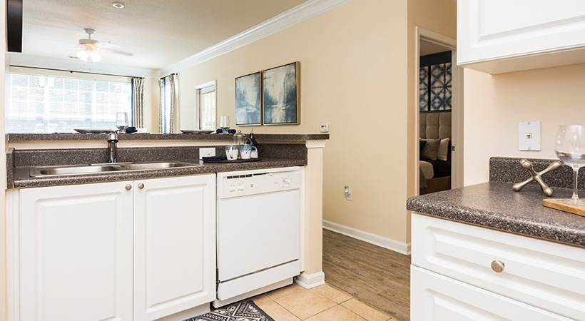 Anderson at Clairmont Image 10