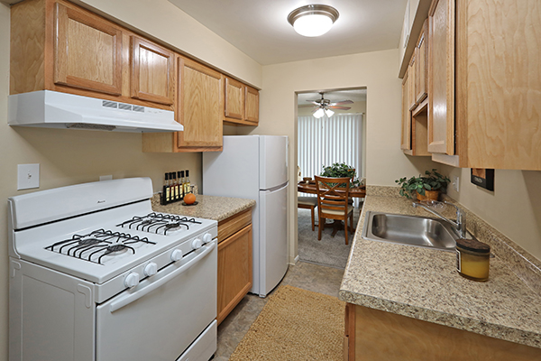 Willoughby Hills Towers Image 6