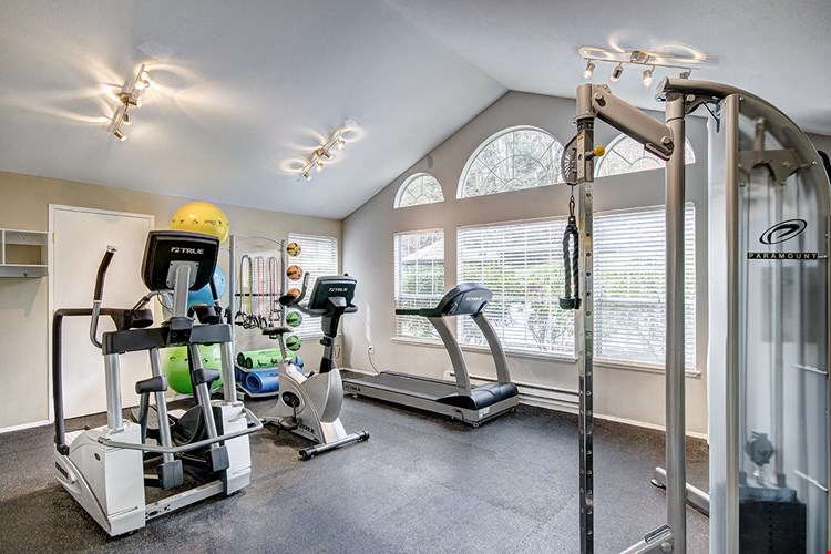 North Creek Heights Apartments Image 10