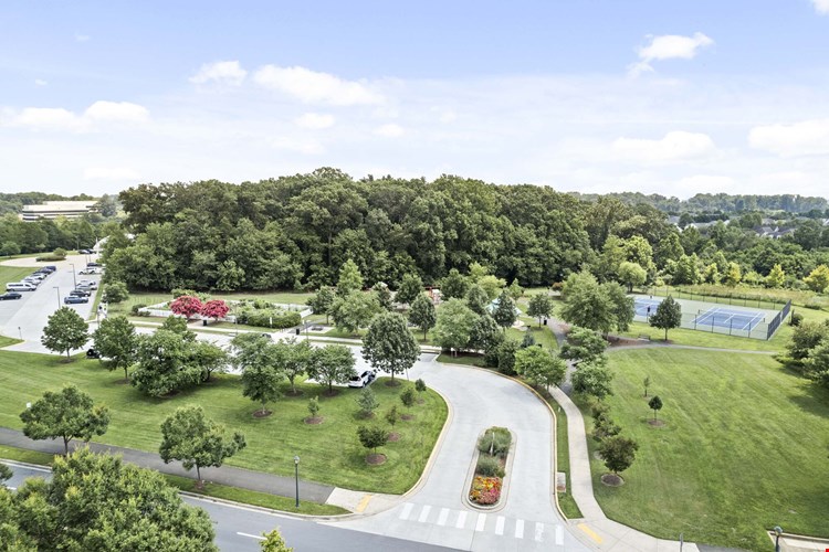 Camden Fallsgrove Image 31