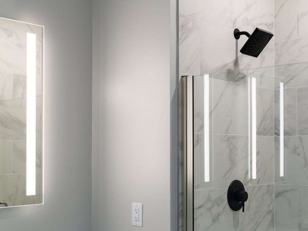 Signature Collection Primary bath