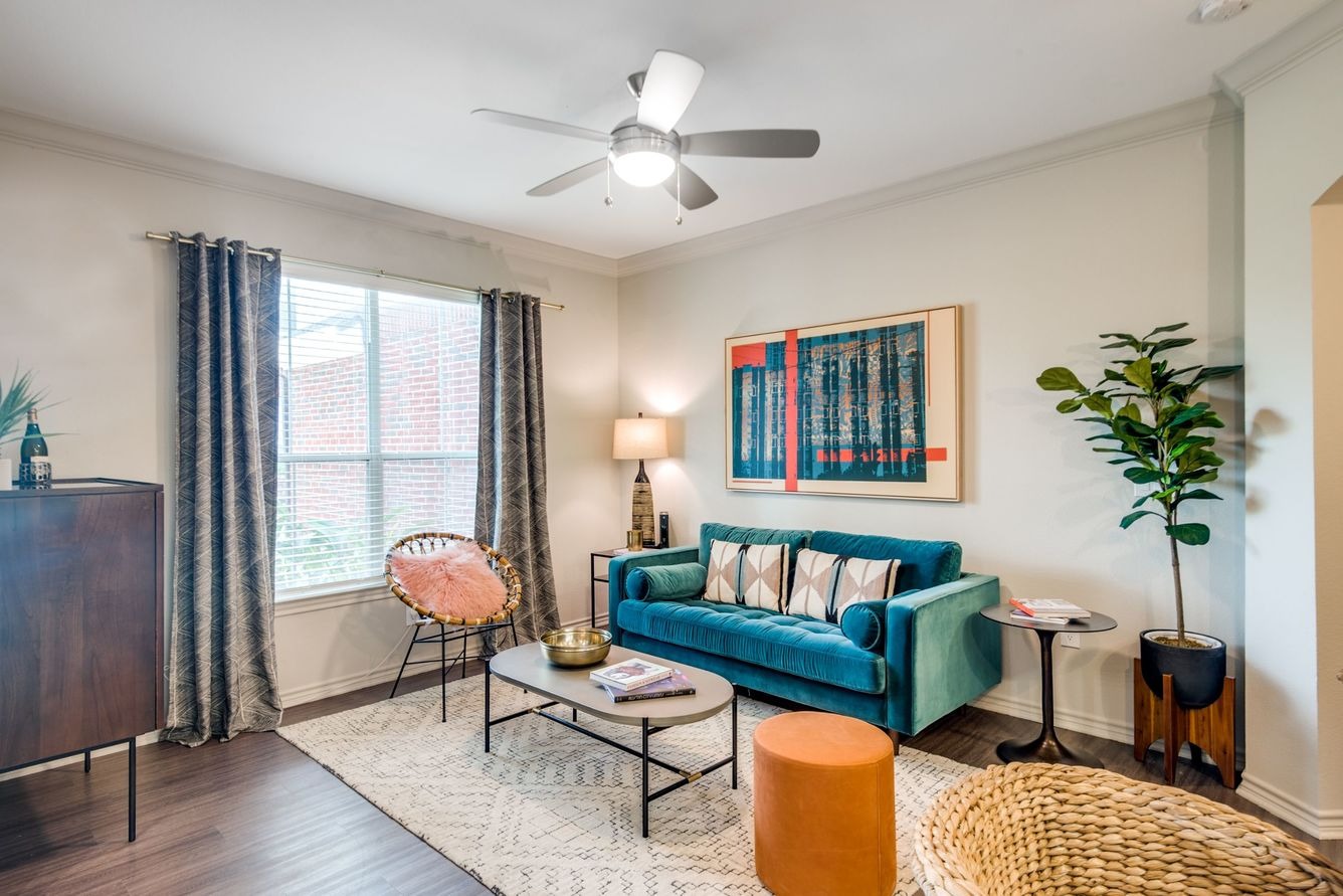 Aventura on Briar Forest Image 7