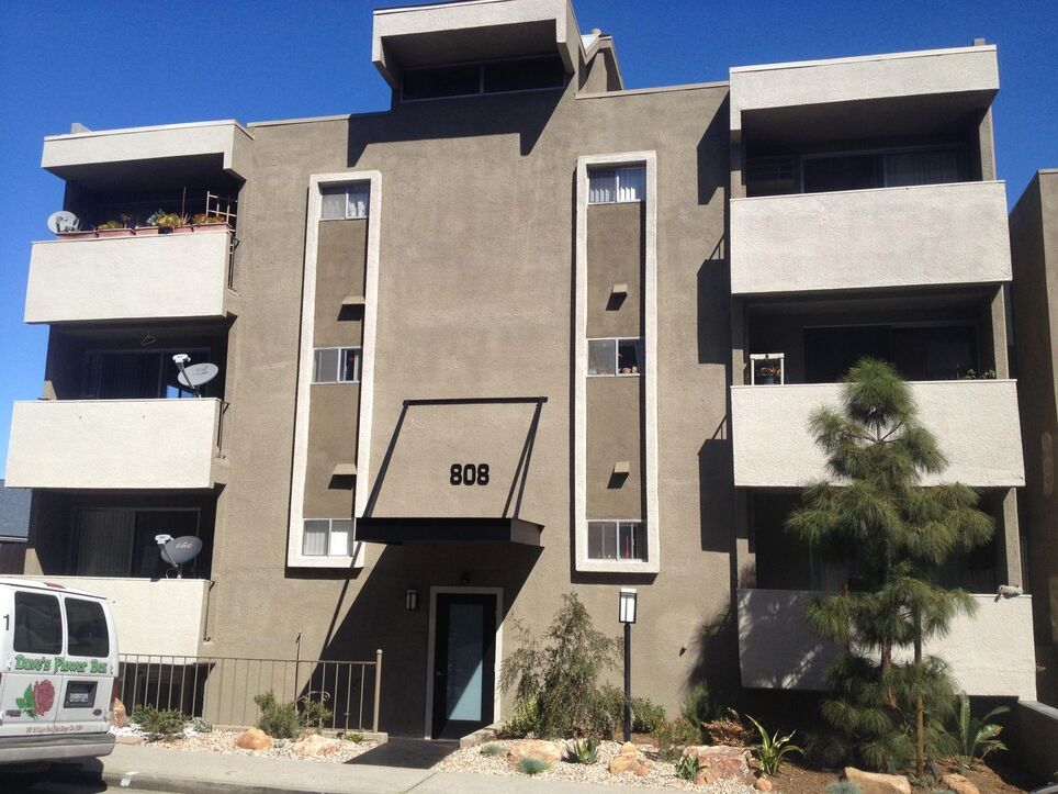 Shadow Glen Apartments Image 2