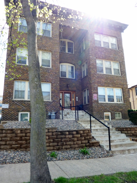 1913 and 1917 Emerson Image 1