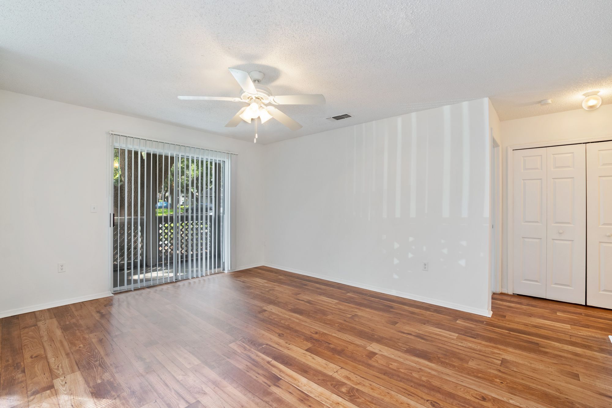 Twelve Oaks at Windemere Image 4