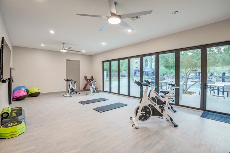 Mountain Gate Image 42