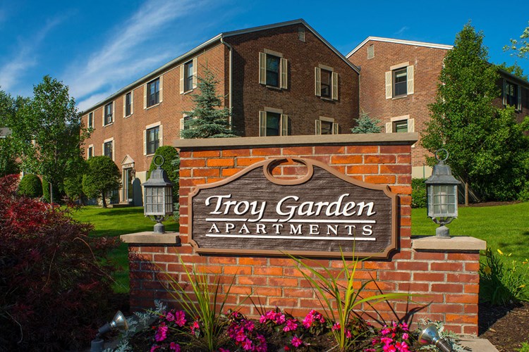 Troy Gardens Apartments Image 2