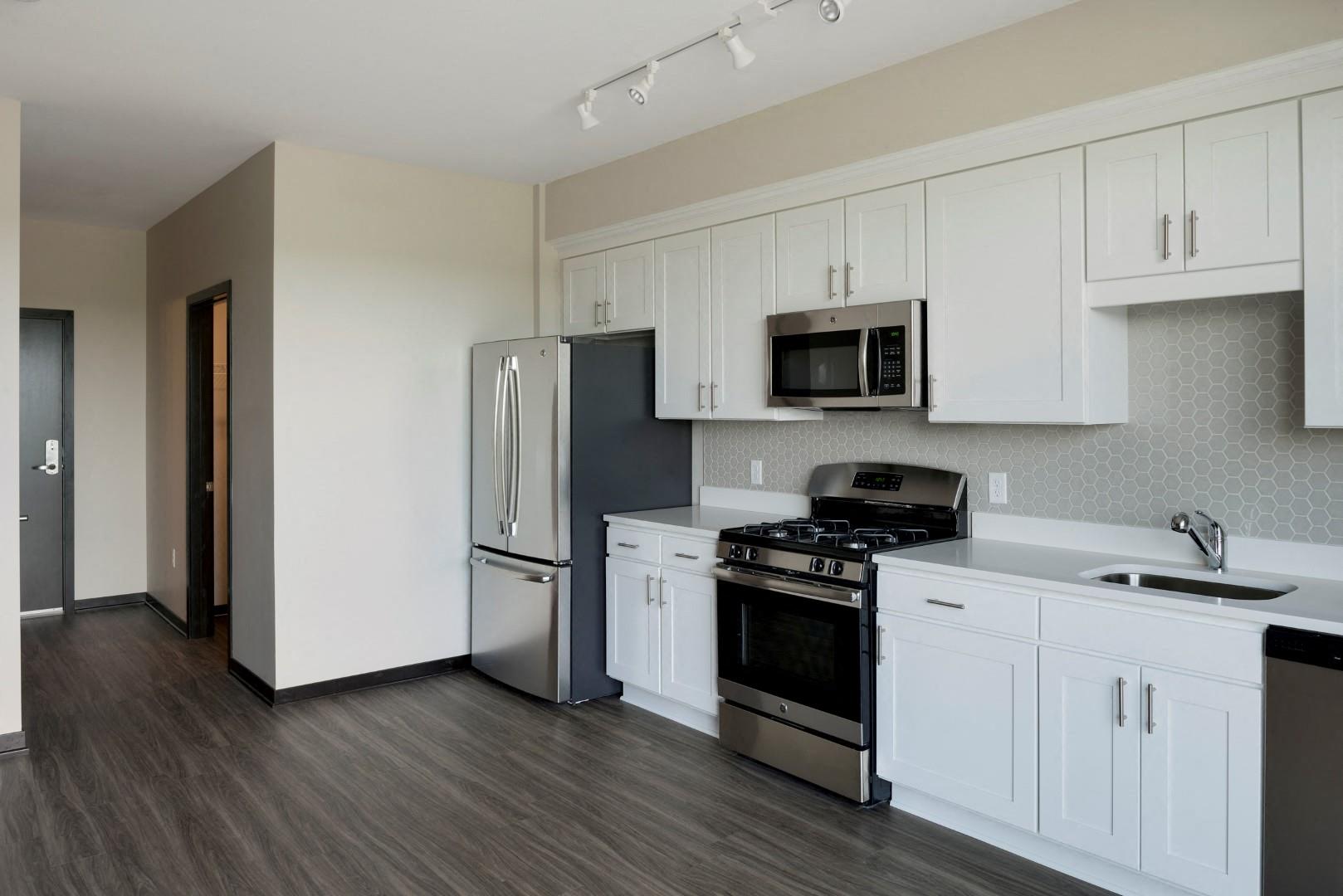 The Shoreham Apartments Image 91