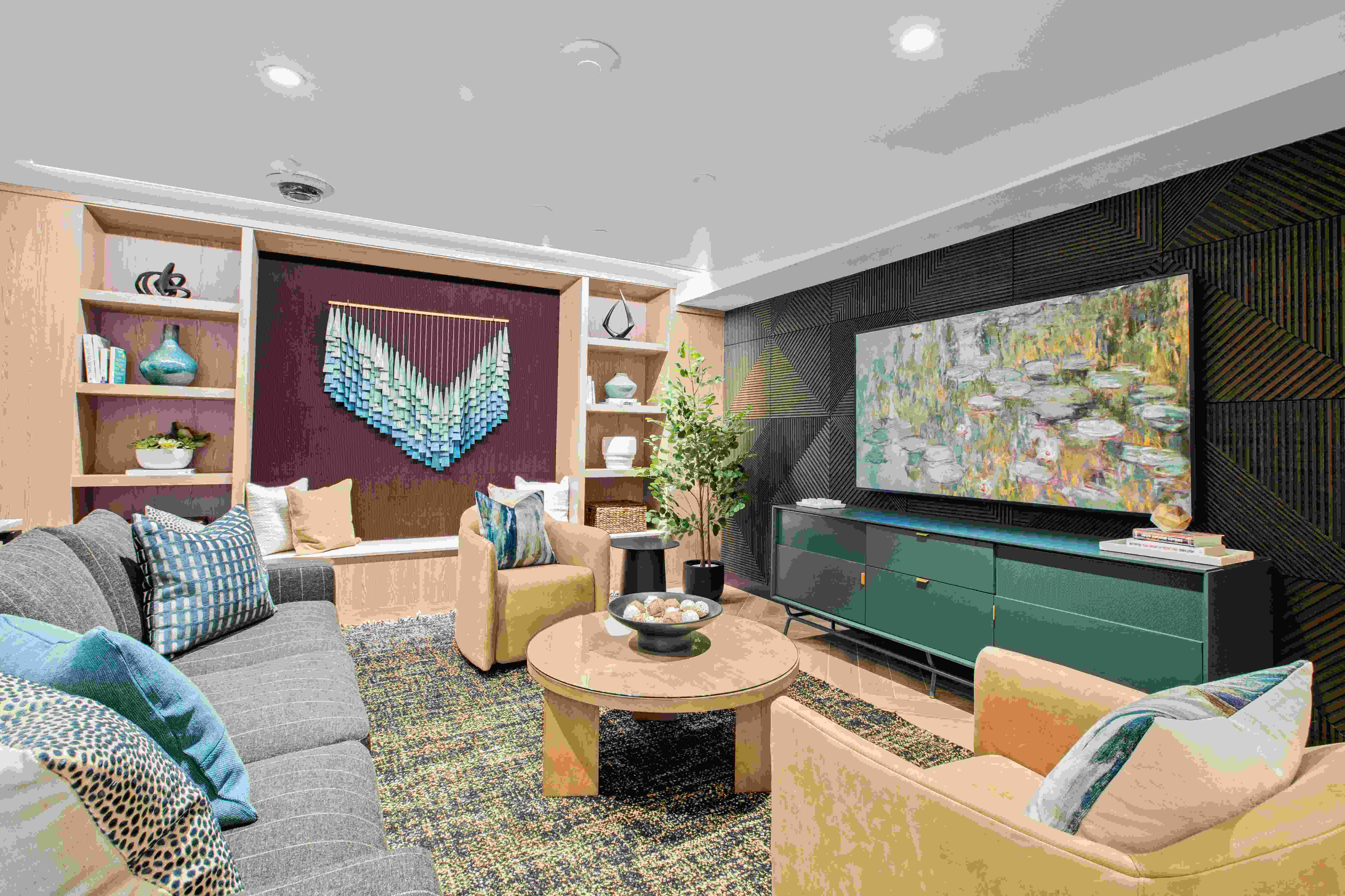 Corner 63 Image 13
