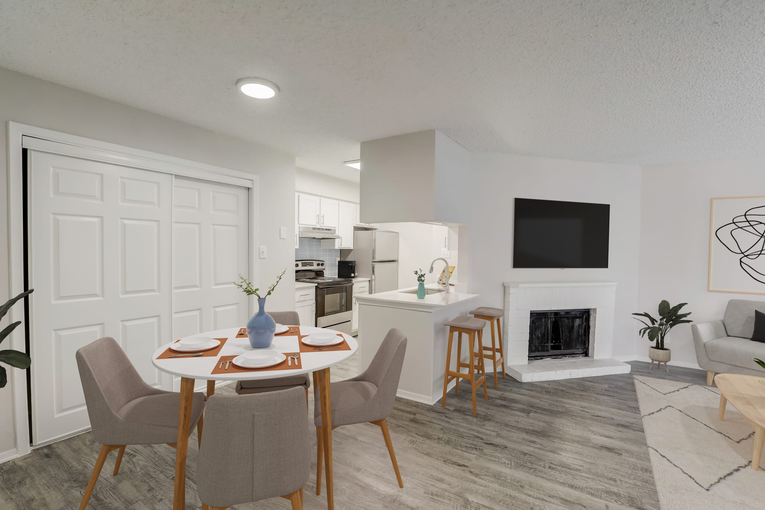 Oaks at Duck Creek Image 7