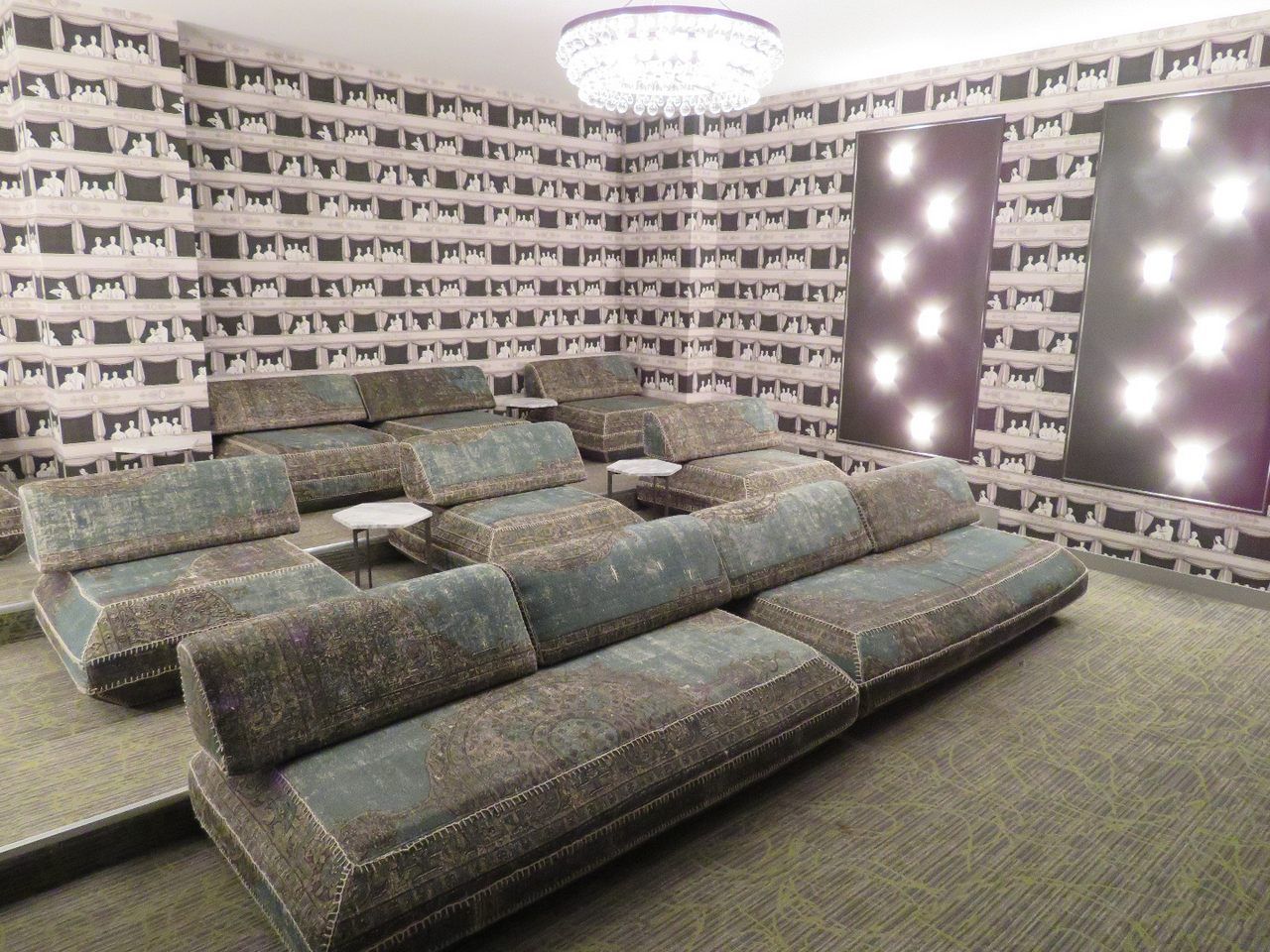 800 Tower City Club Apartments Image 17