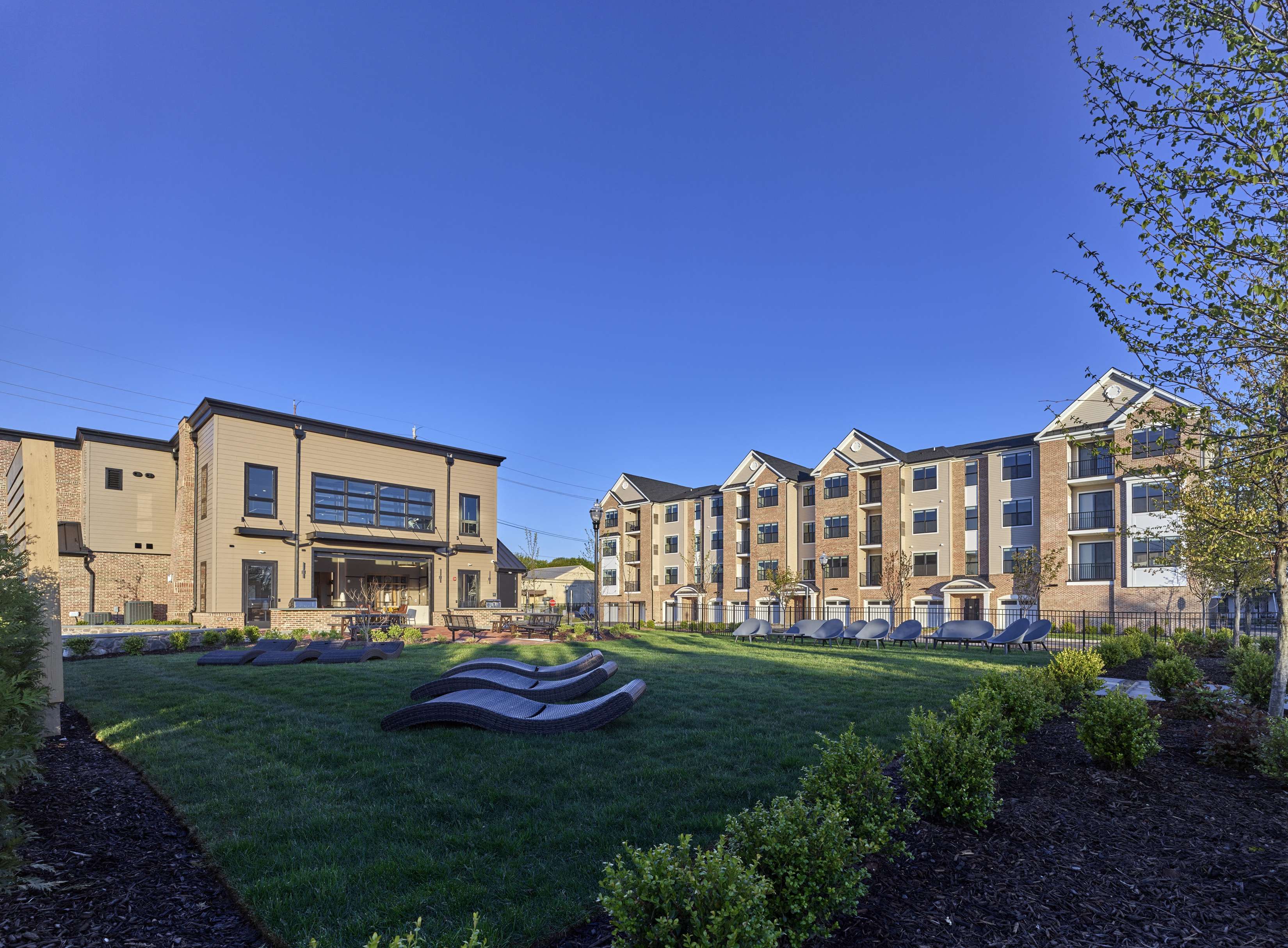 Central and Oak Image 6