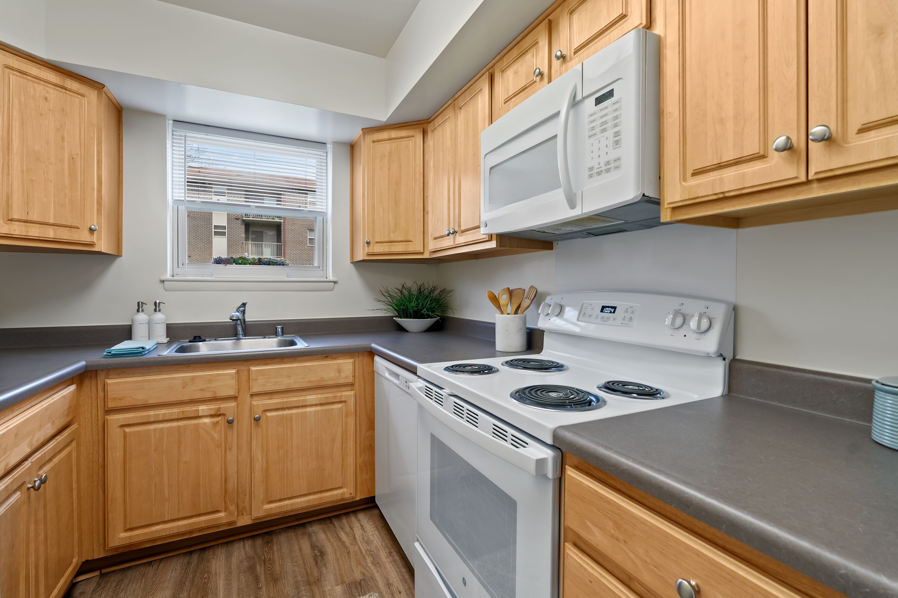 Woodsdale Apartments Image 7