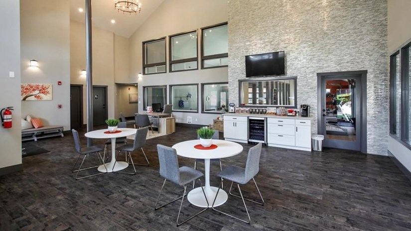 The Diplomat Image 12