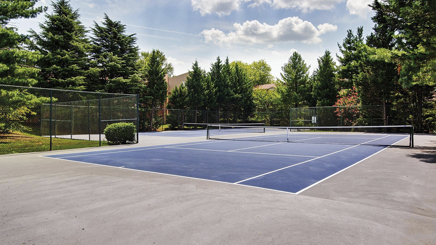 Foxchase Apartments Image 6