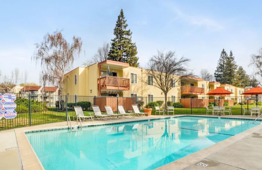 Sycamore Commons Apartments Image 1