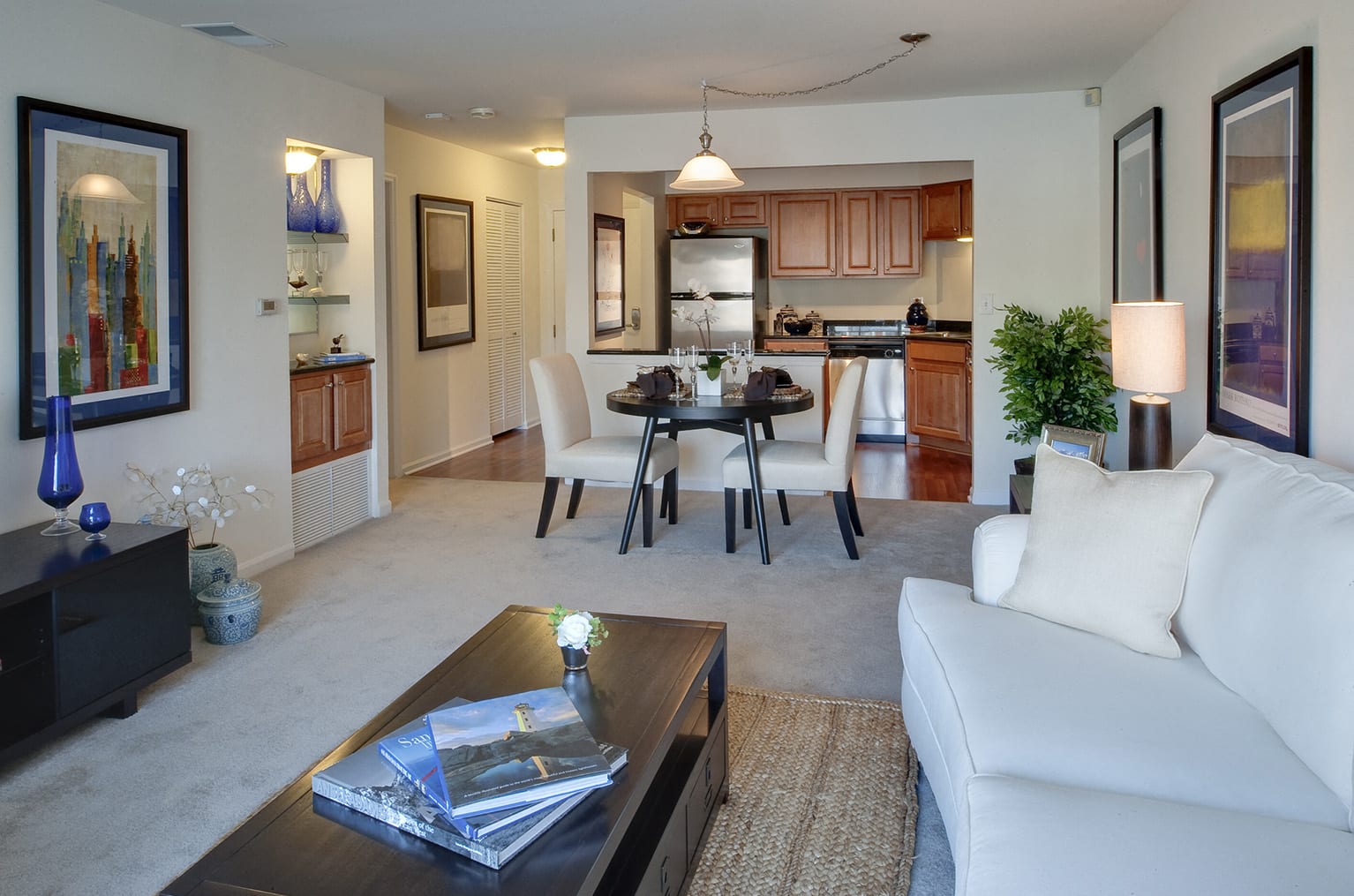 Versailles on The Lakes Image 5