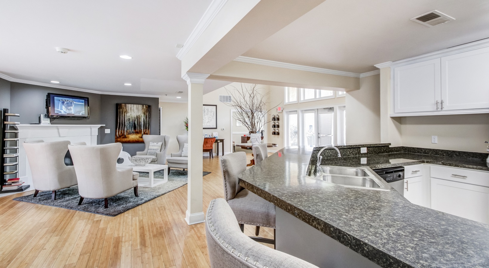 Regency Square Image 13