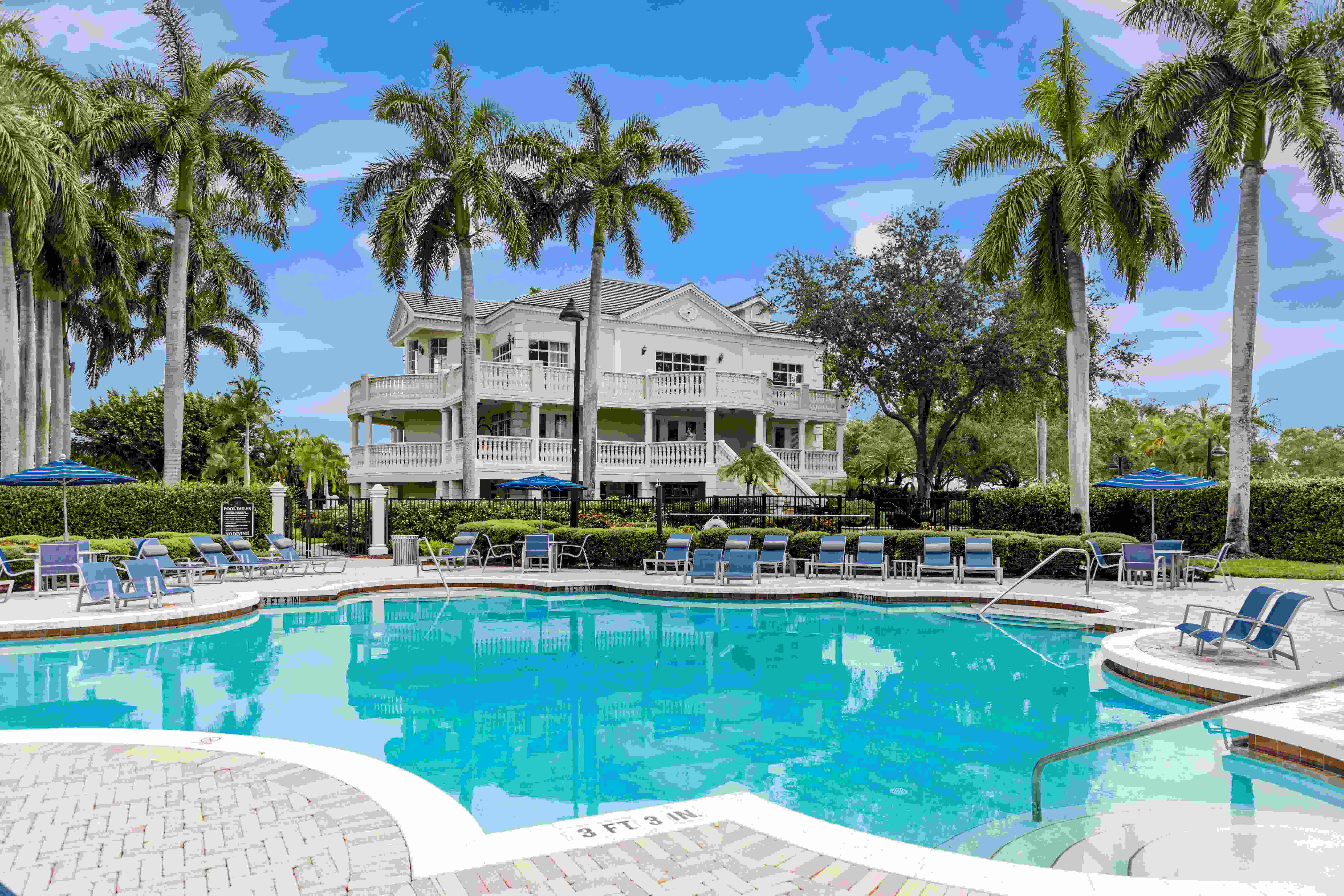 The Charleston Apartment Boca Raton