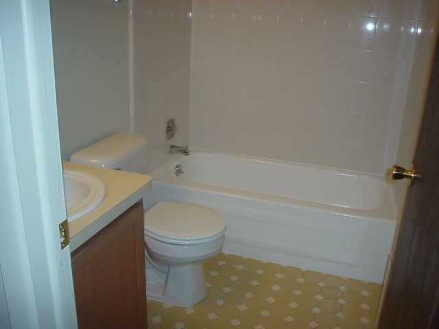 Chesterfield Manor Image 12