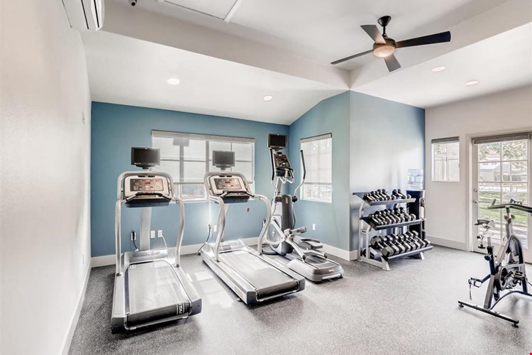 Hidden Hills Condominium Rentals Image 4