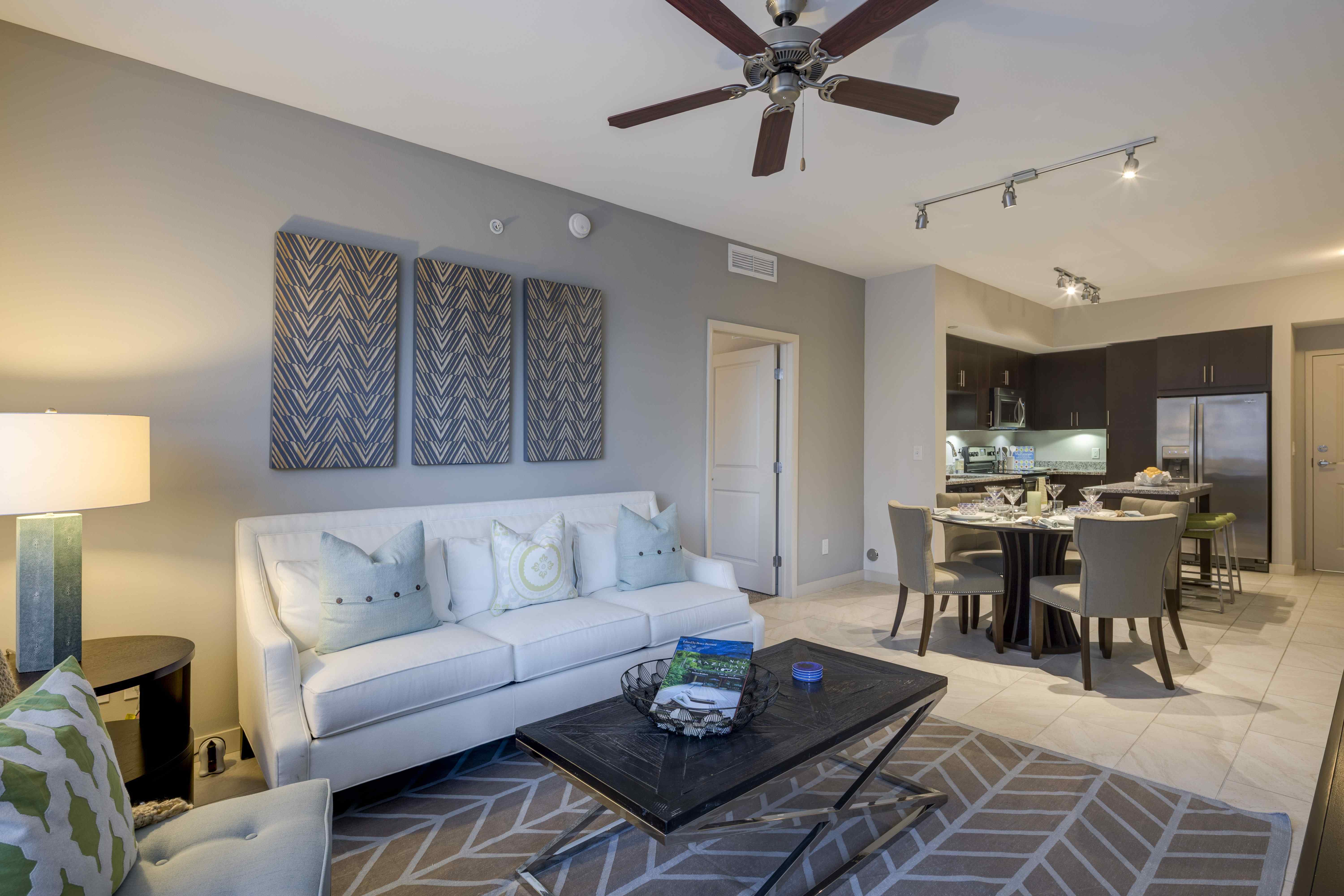 Berkshire Lauderdale By The Sea Image 15