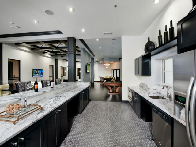 Elle of Buckhead Image 4