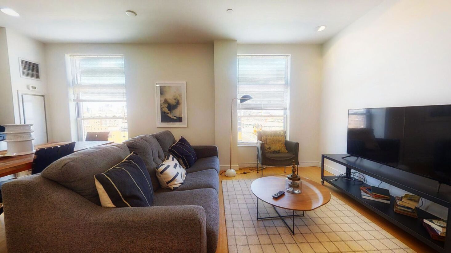 601 Albany Street Image 2