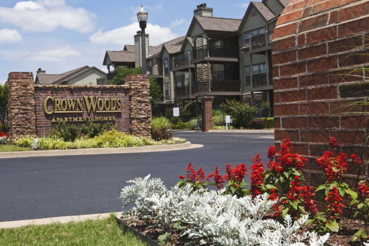 Crown Woods Image 12