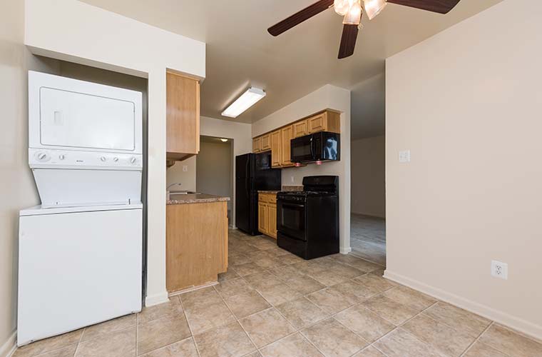 Montgomery Club Townhouses Image 10