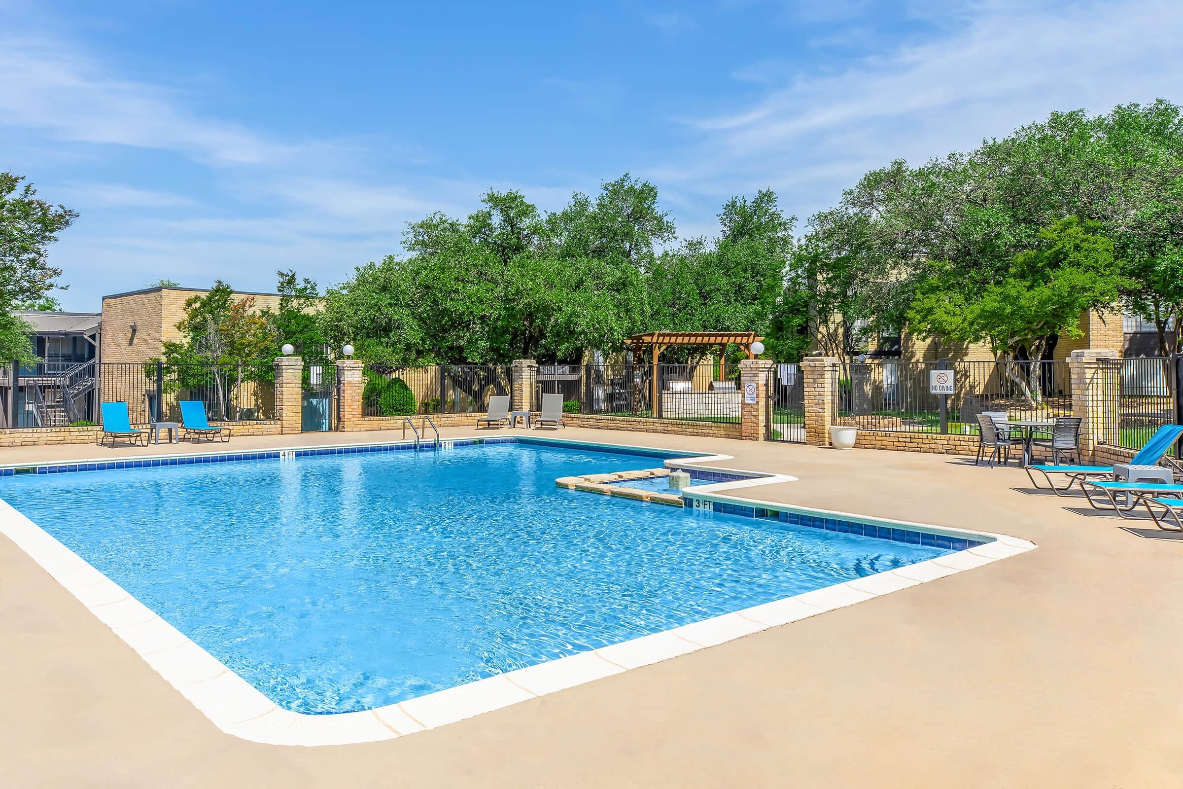 Creekview at 61st Image 1