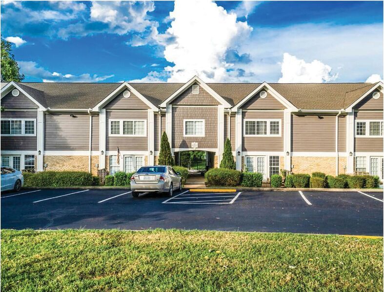 865 Bellevue Apartments Image 18