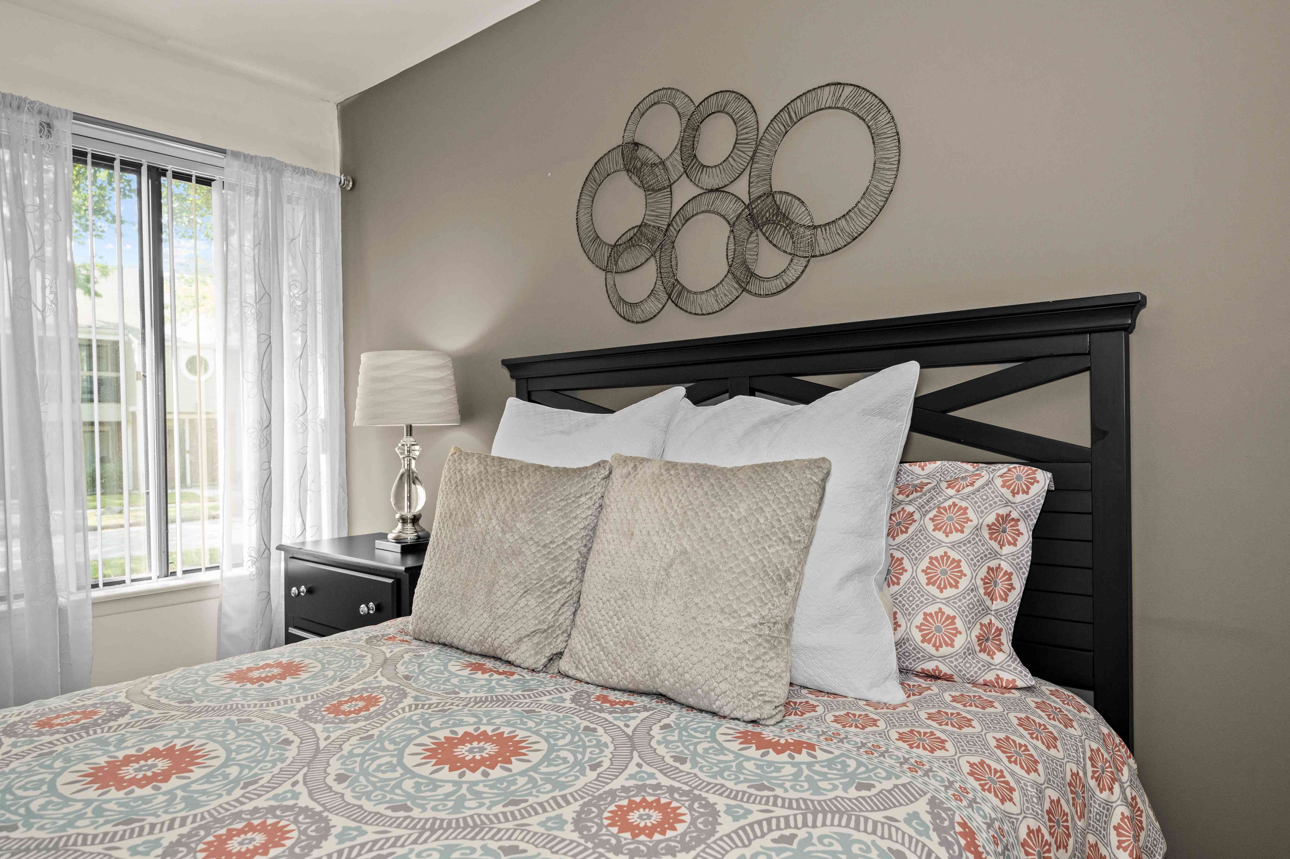 Large bedroom at Park Lane Apartments in Southfield, MI