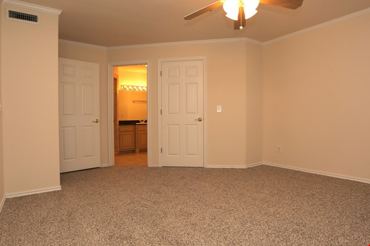 The Chesterfield Image 34