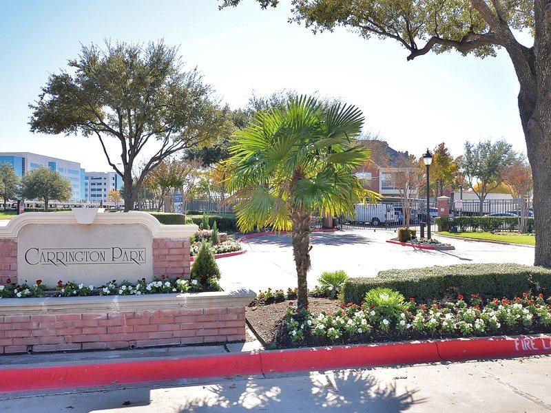 Carrington Park Image 1