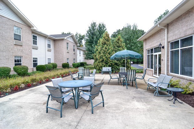 Cedarhurst at Edison Lakes Image 2