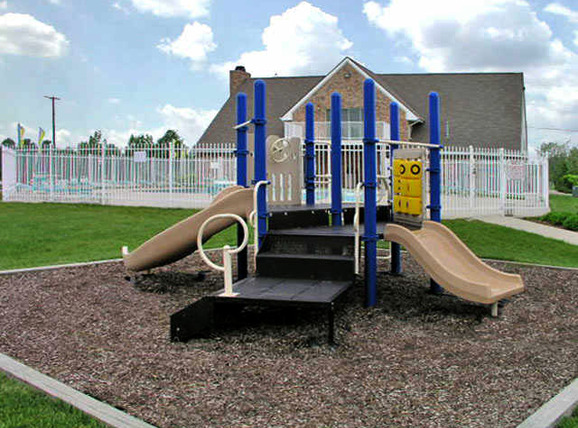 Island Club Apartments Image 6