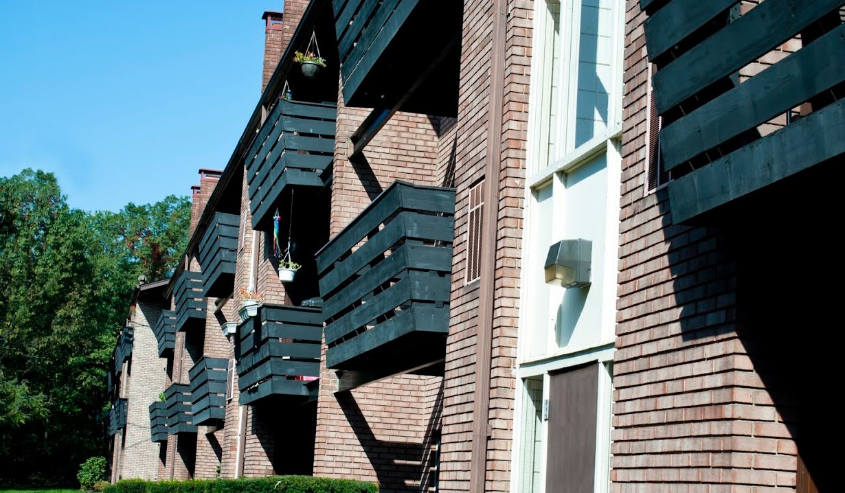 Cliffside Manor Apartments Image 2