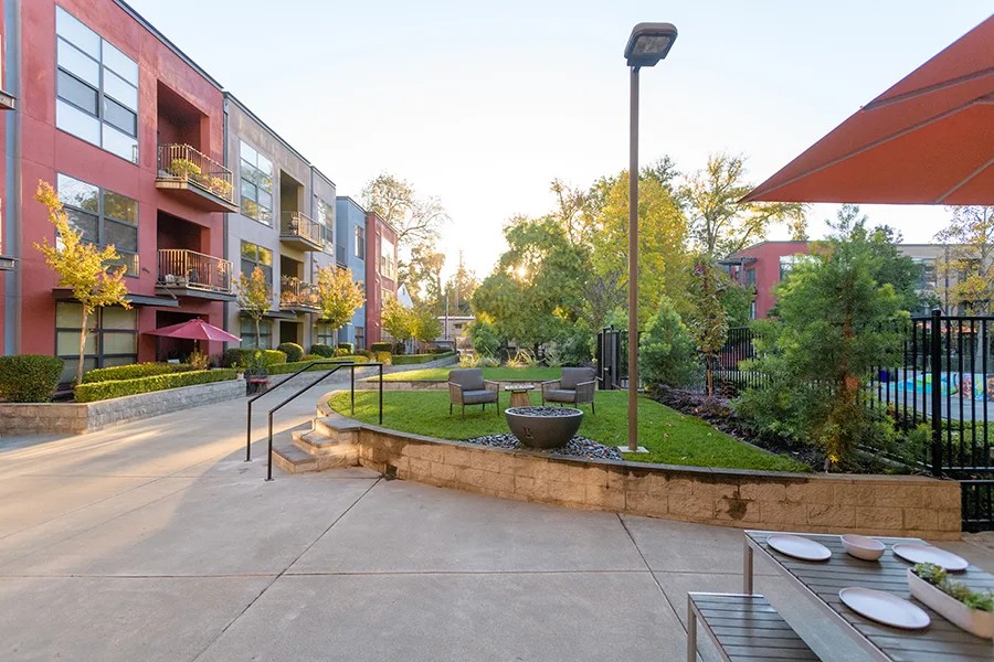 Fremont Mews Image 1