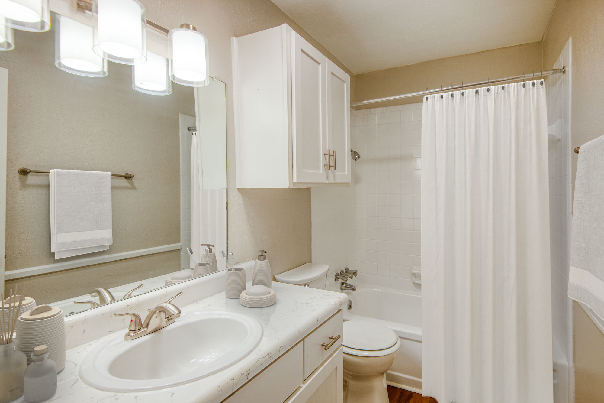 Lakeridge Heights Image 19