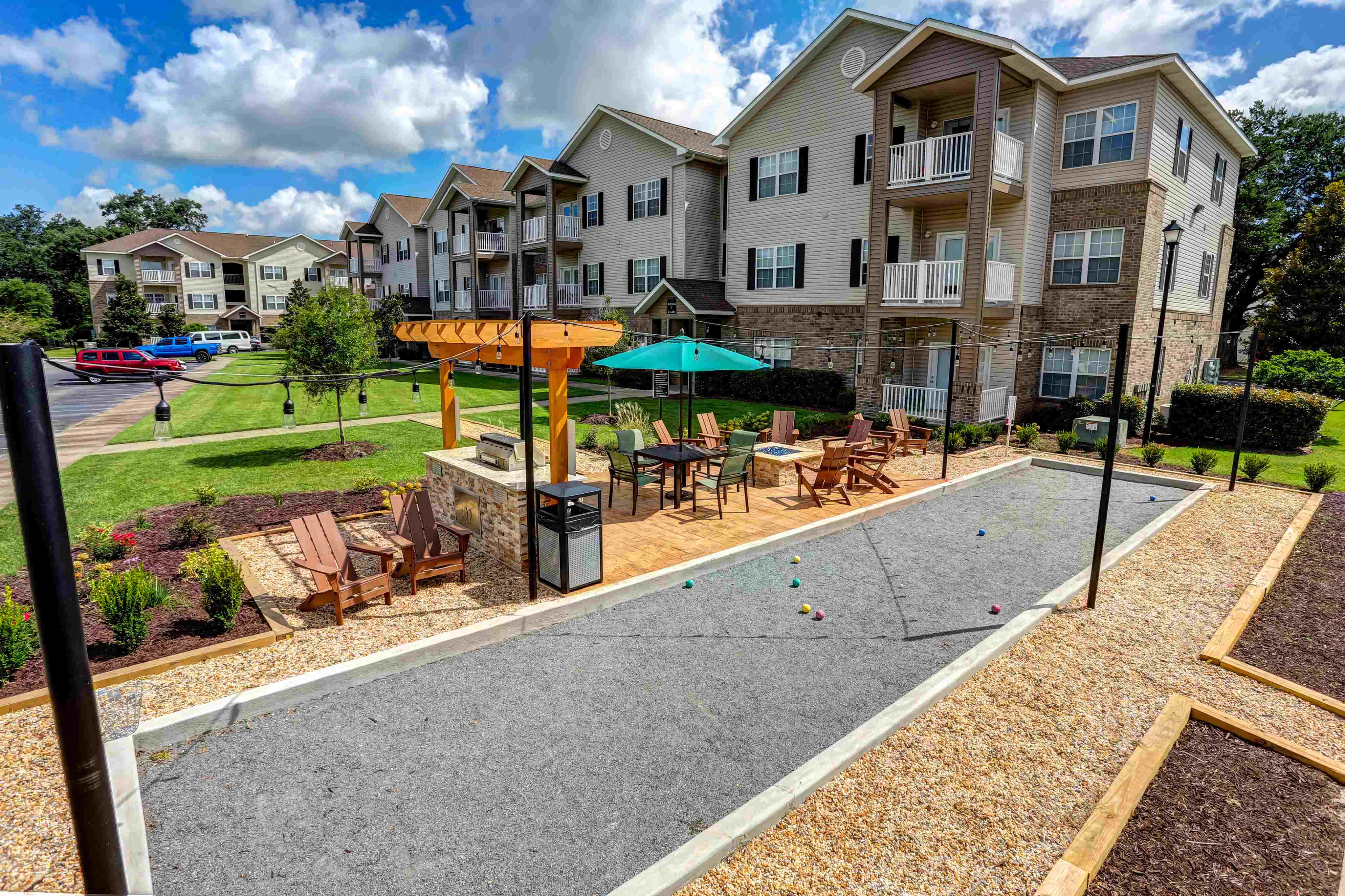 Majestic Oaks Image 2