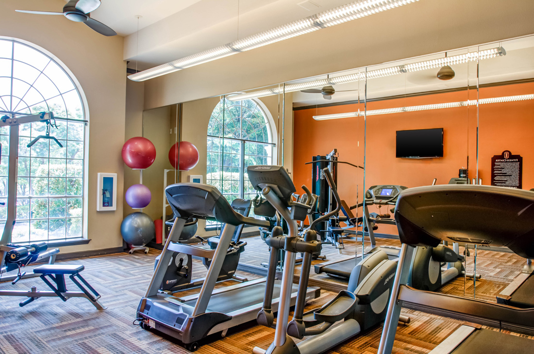 Colonnade   Image 12