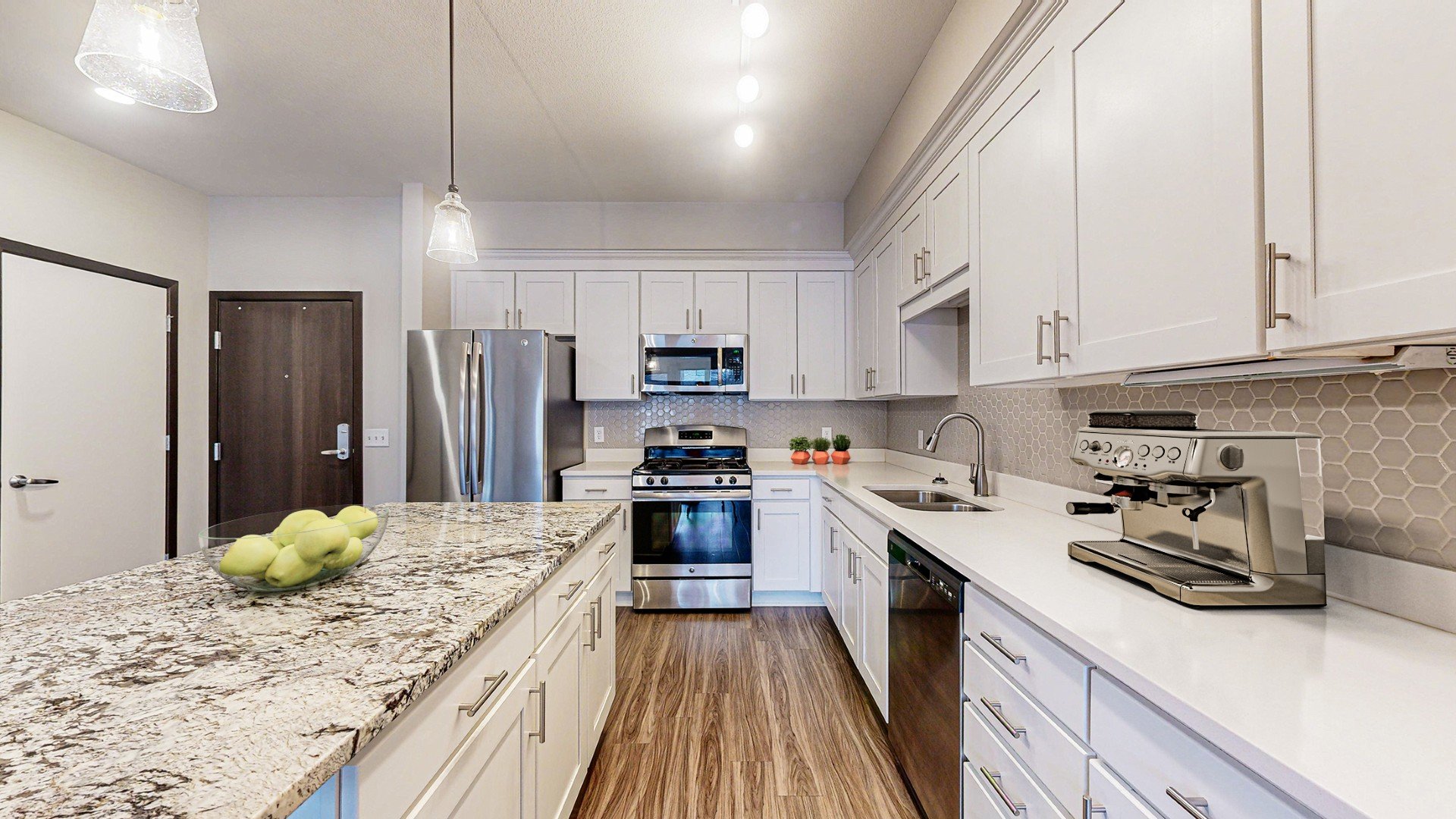 The Shoreham Apartments Image 37