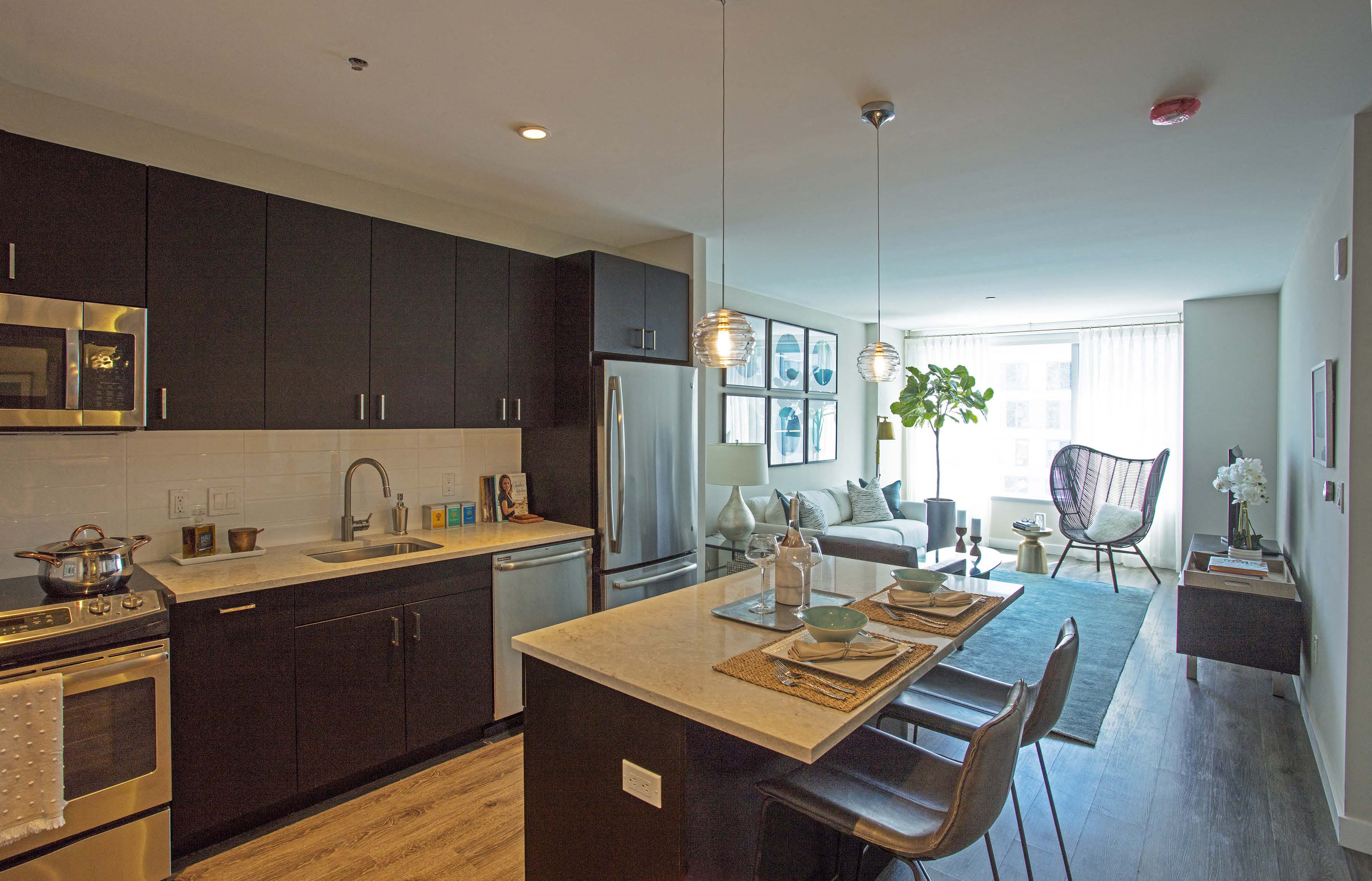 Prep Islands & GE Stainless Appliances