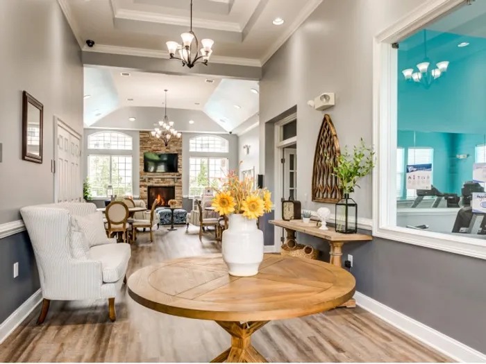 Laurel Green Image 4