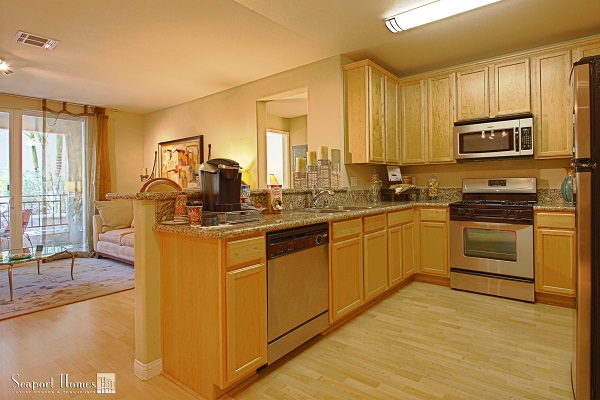 Seaport Luxury Condos and Townhouses Image 10