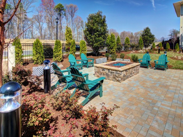 Alexander Village Apartments Image 3